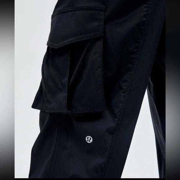 NWT - Lululemon, Dance Studio Relaxed-Fit Mid-Rise Cargo Jogger - Picture 6 of 9
